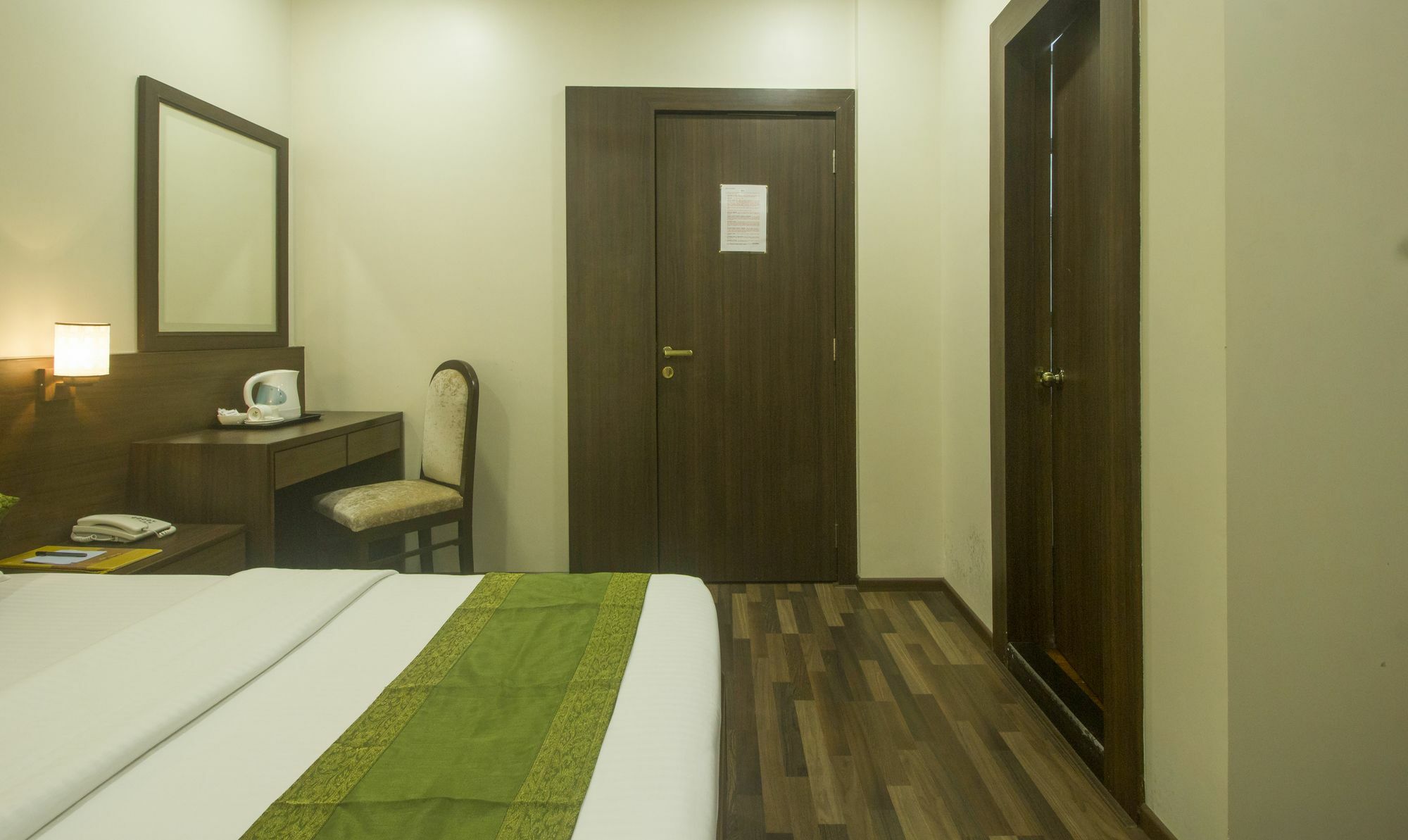 Treebo Trend Rosewood Mumbai Exterior foto