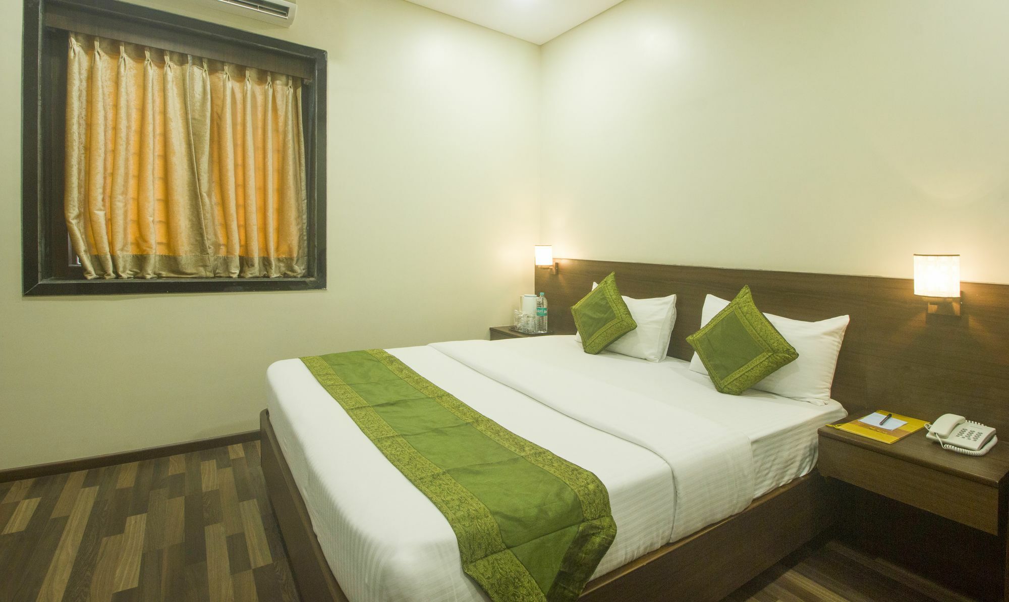 Treebo Trend Rosewood Mumbai Exterior foto